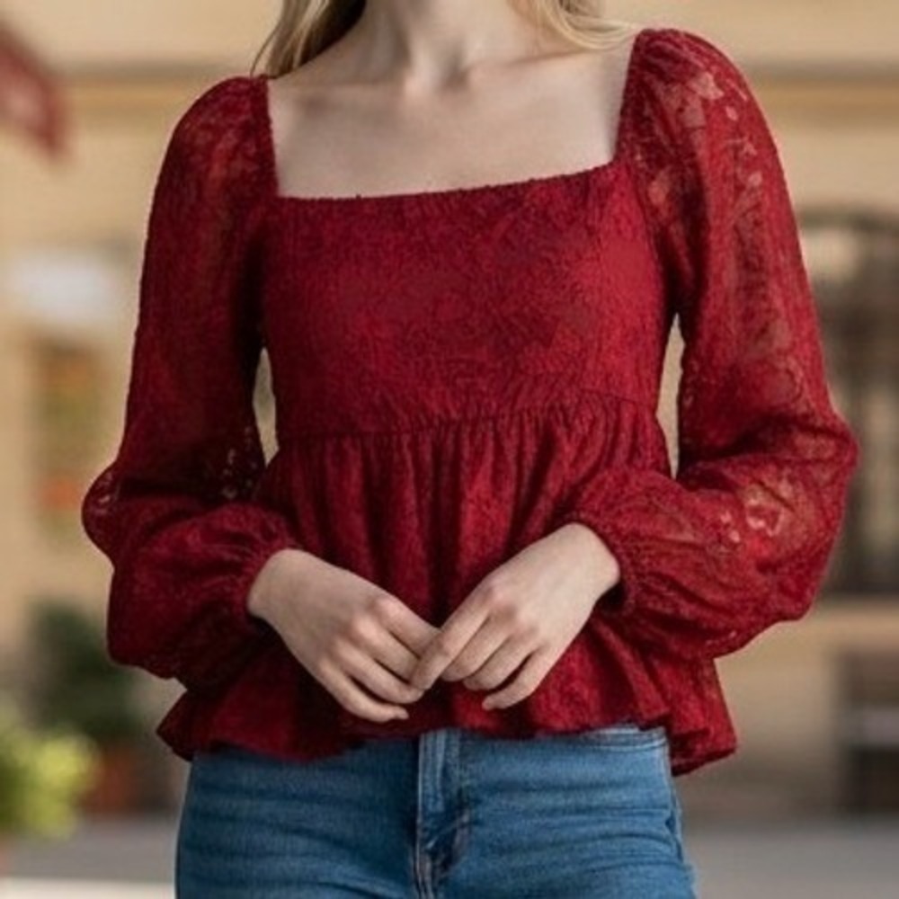 Discreet NYC Wine Red Floral Lace Peplum Top Square Neck Smocked Large NWT